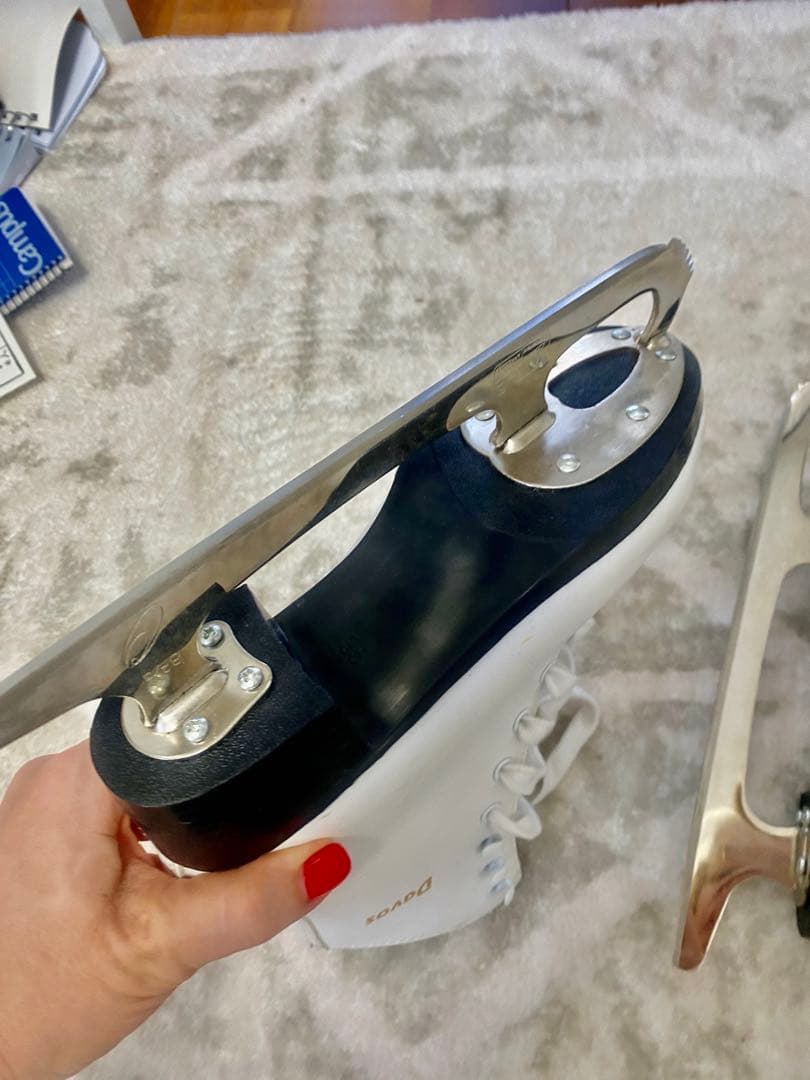 GRAF DAVOS フィギュアスケート靴 サイズ35(22.8) - メルカリ