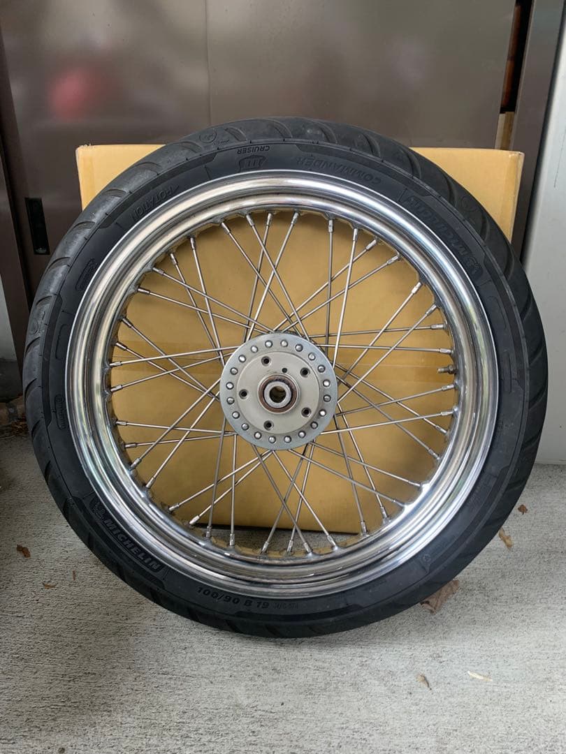 ハーレーフロントホイール19インチ FLHX1750 フロントホイール ハーレー 純正 中古 バイク 部品 19年式 19
