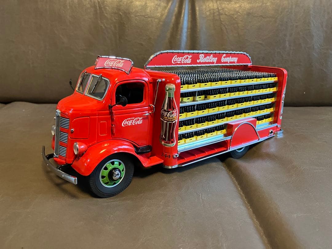 Coca-Cola 配送トラック　danbury mint Danbury Mint 1:24 1938 Delivery Truck: Coca Cola