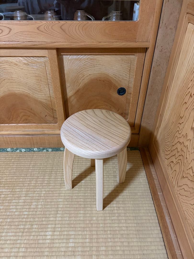 1383建具屋一筋58年のおじいちゃんの手作りスツール、イス☆けやき
