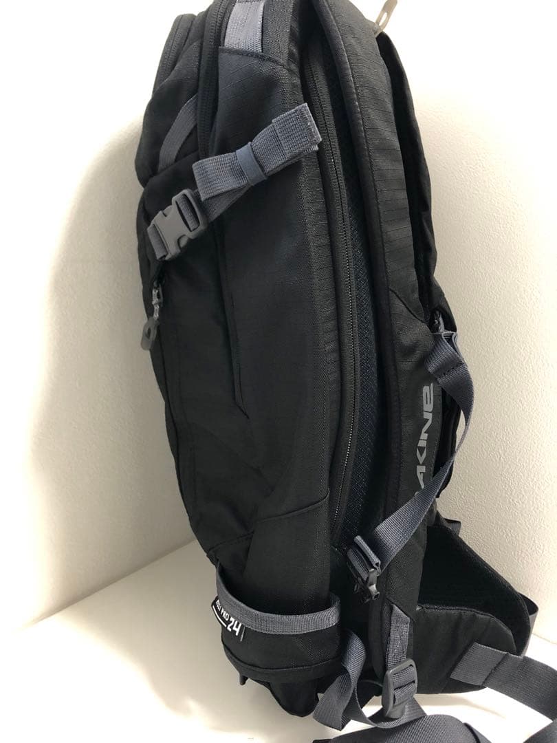 DAKINE HELL PRO 24L ダカイン ヘリプロ 国母 スノーバッグ - メルカリ