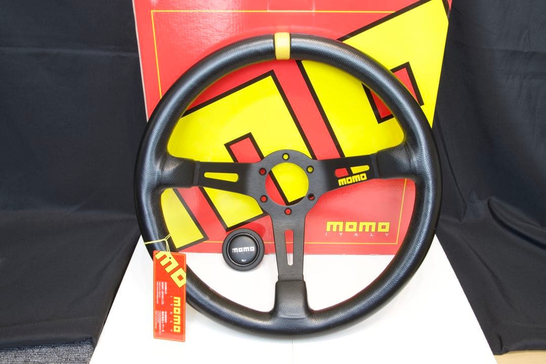 モモ(Momo) ステアリング MOD.08 35パイ BK M-58 MOMO（モモ） 正規品 ステアリング MOD08.モデル08 ブラックレザー