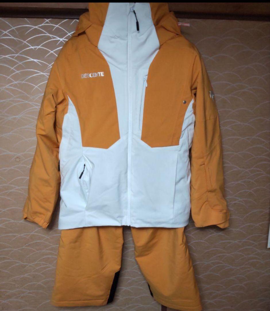 良品 DESCENT デサント クリーニング処理済みジャケット