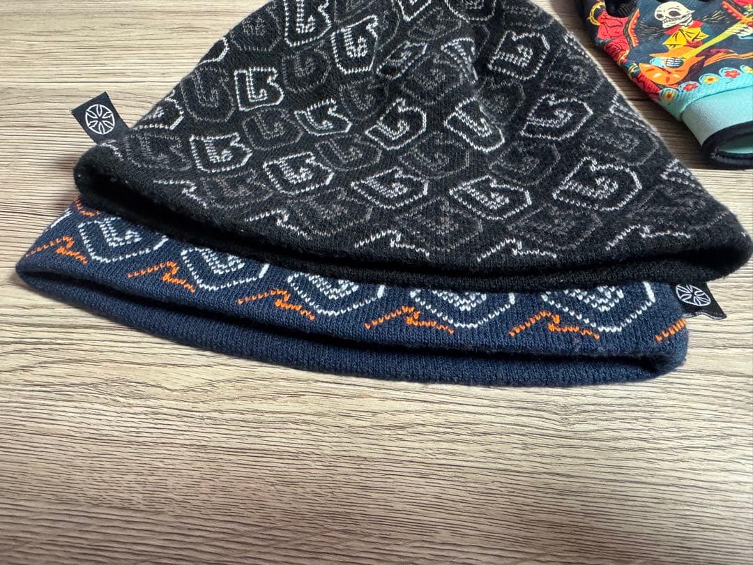 バートン BURTON グローブ スカル スノボ スキー ニット帽 3点セット