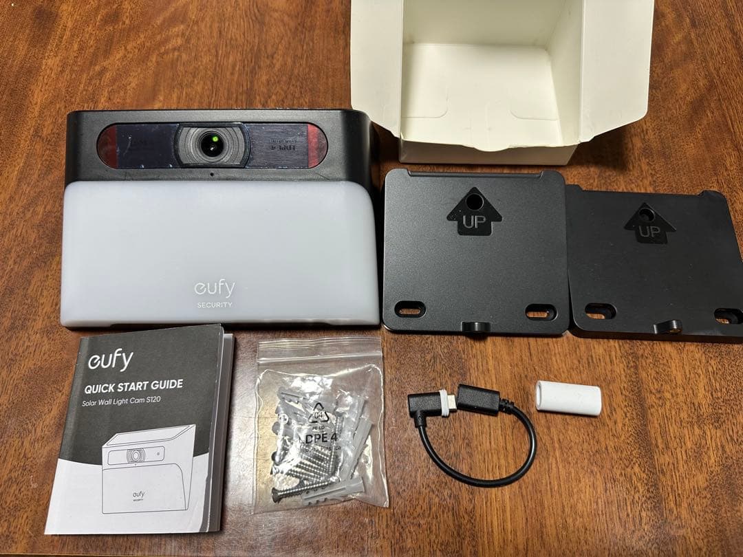 Anker Eufy Solar Wall Light Cam S120 カメラ Solar Wall Light Cam S120 | eufy US