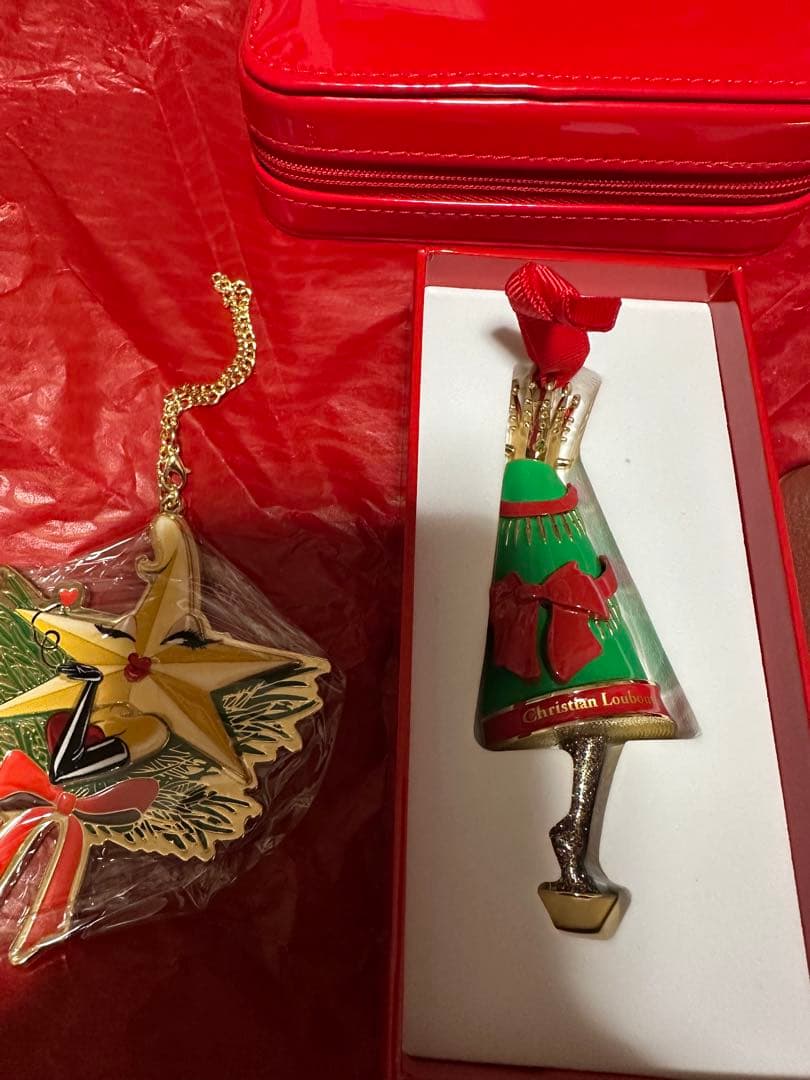 ルブタン ホリデイ クリスマスセット 未使用 リップ等