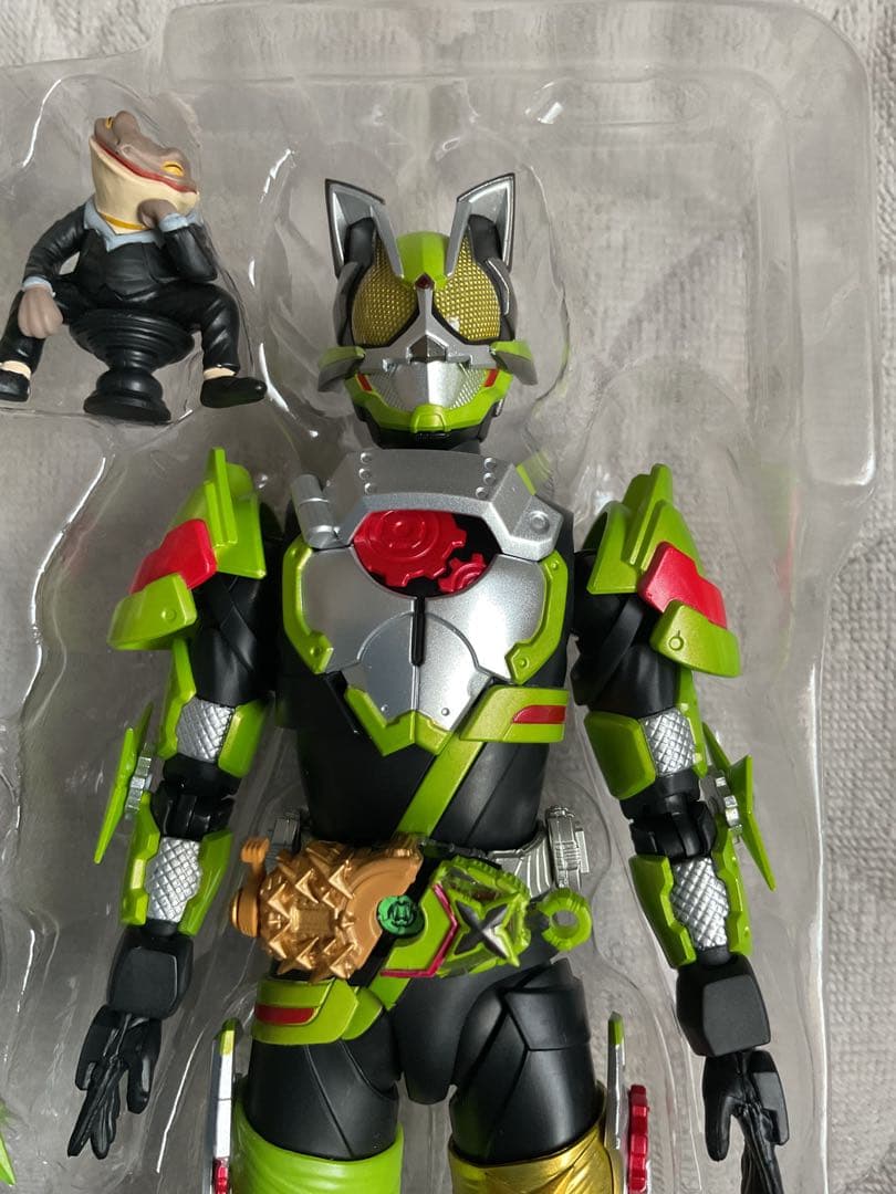 S.H.Figuarts 仮面ライダータイクーン フィーバーニンジャフォーム