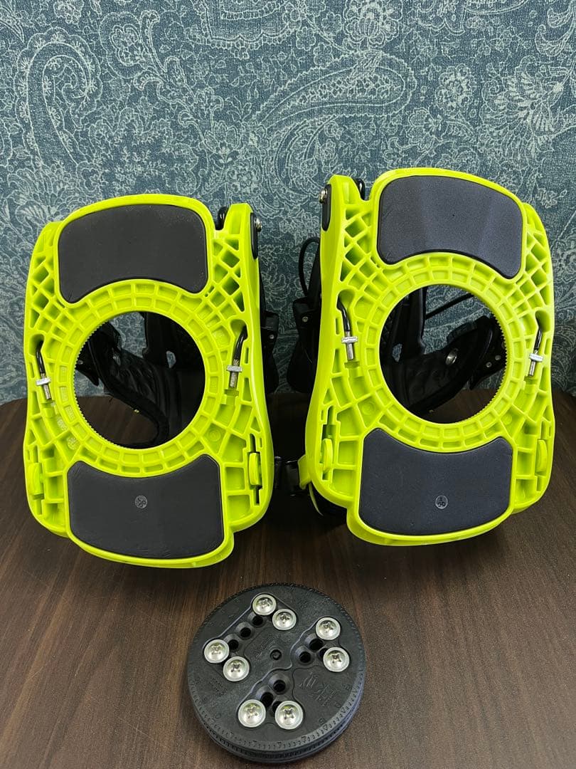 ほぼ未使用 flow スノーボードビンディング Lサイズ