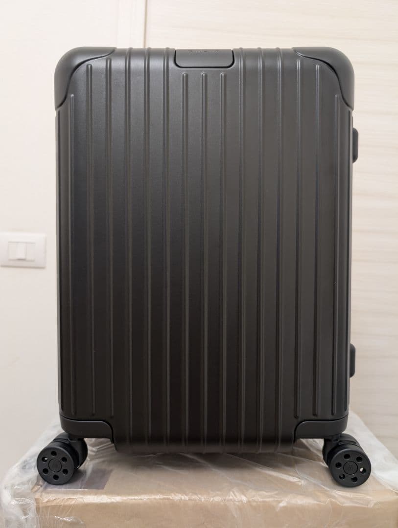 RIMOWA ESSENTIAL Check in Cabin マットBLACK Rimowa - Rimowa - Essential Check-In L Luggage Matte Black | www