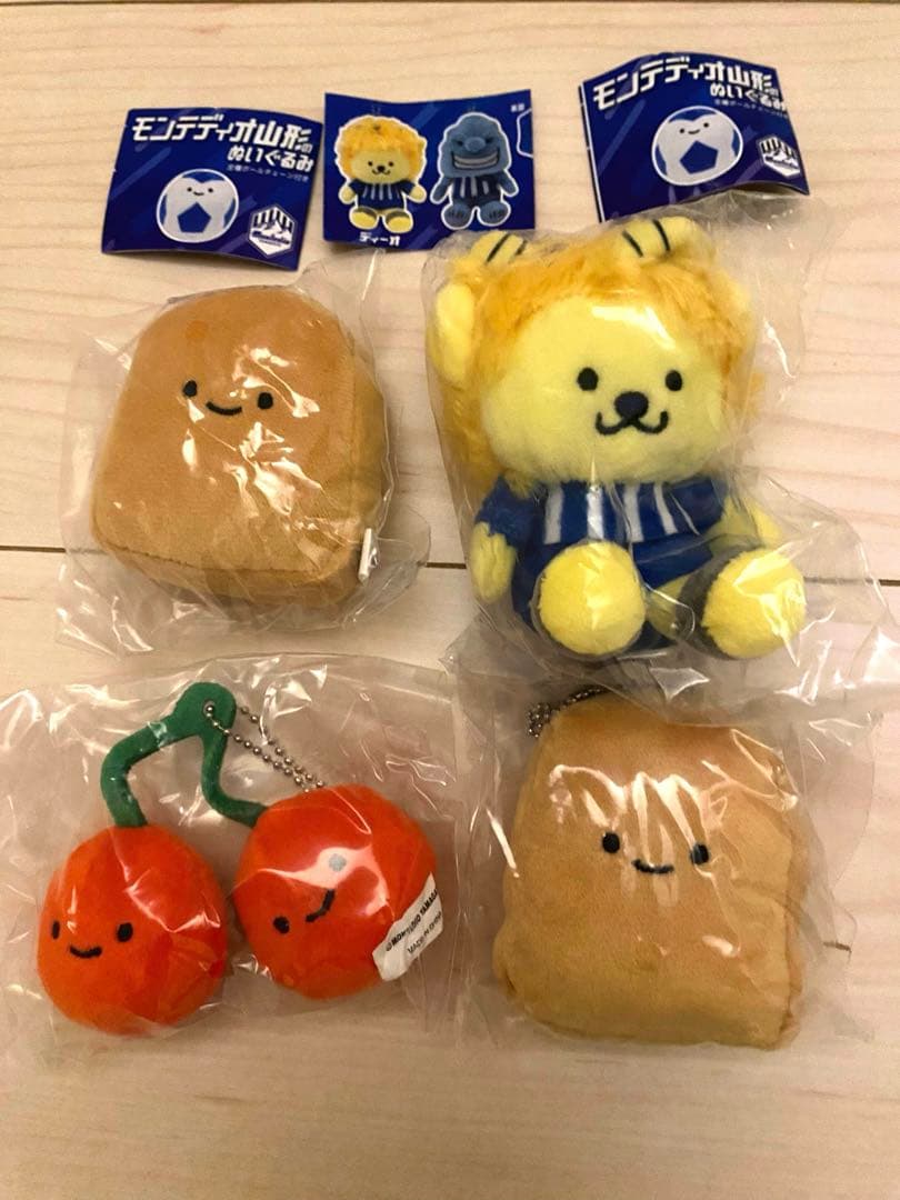 モンテディオ山形のぬいぐるみ新品未開封4点セット - メルカリ