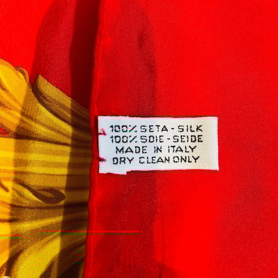 最終値下げ】CHANEL シルクスカーフ 花柄 レッド - メルカリ