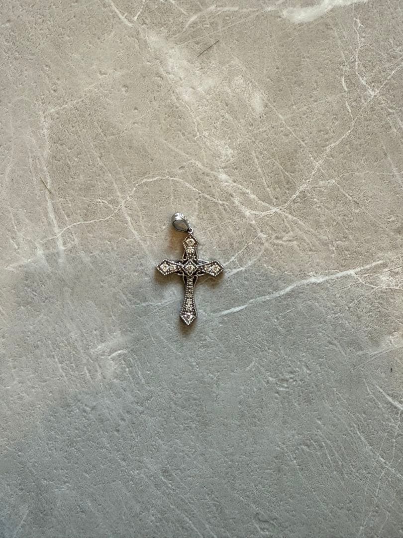 定価23万　宝石天然ダイヤモンド15pcs 0.50ct クロス ペンダント