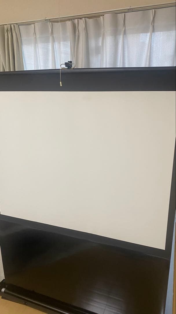 プロジェクタースクリーン 黒 収納ケース付き