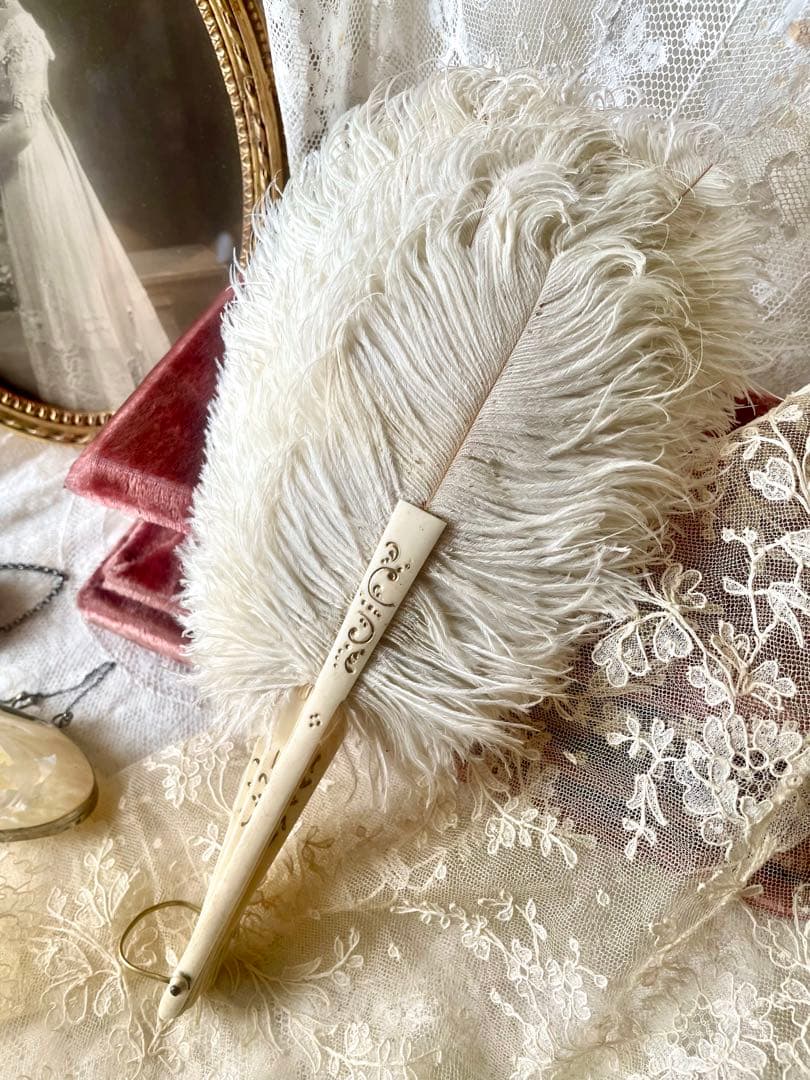 ホワイトフェザーのファン エヴァンタイユ フランスアンティーク 扇子