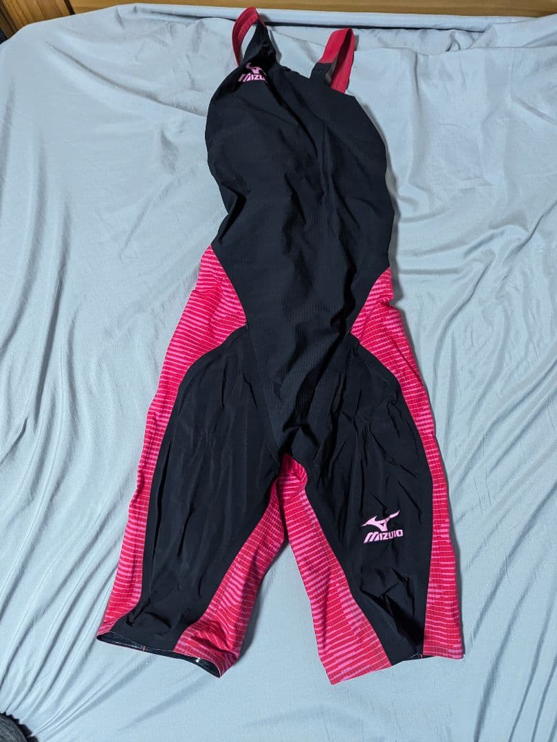 競泳水着　GX SONIC　 GX ミズノ FINA 高速水着　競泳用 競泳用水着「GX・SONIC ROYAL」を発売｜ミズノ株式会社