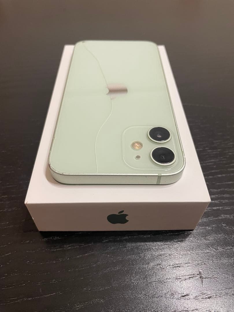 Apple iPhone 12 グリーン 充電ケーブル付き - メルカリ