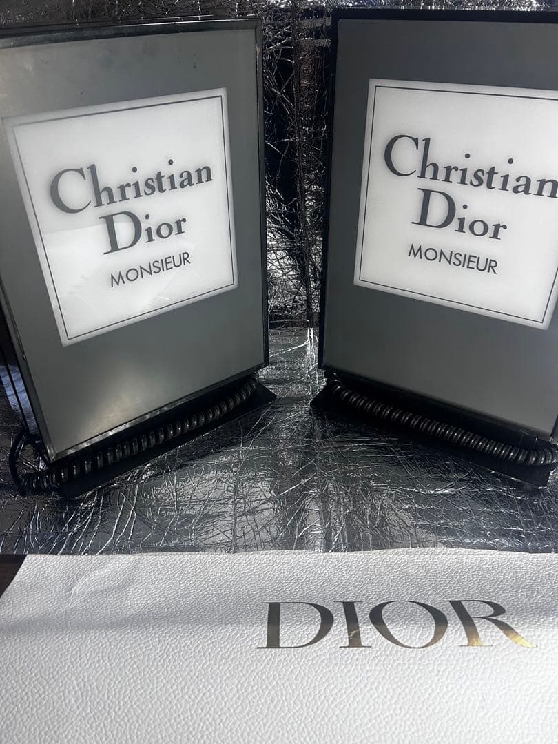 s*0様 ⭐️幻⭐️非売品⭐️クリスチャンディオールDIOR看板ライト　ネオンヴ CHRISTIAN DIOR SIGNATURE Black Gold Thin DIORSIGNATURE S10F