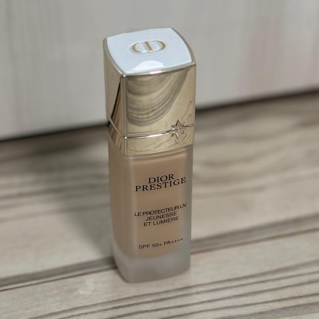 ディオール プレステージ ホワイト ル プロテクター UV ルミエール BB01 DIOR】 プレステージ ホワイト ル プロテクター UV ルミエール (SPF50