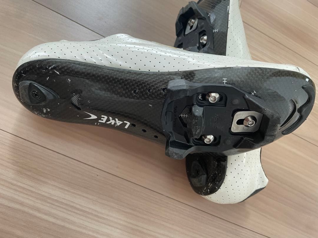 定価44000円　165g超軽量LAKE CX301 シューズ 26.5cm