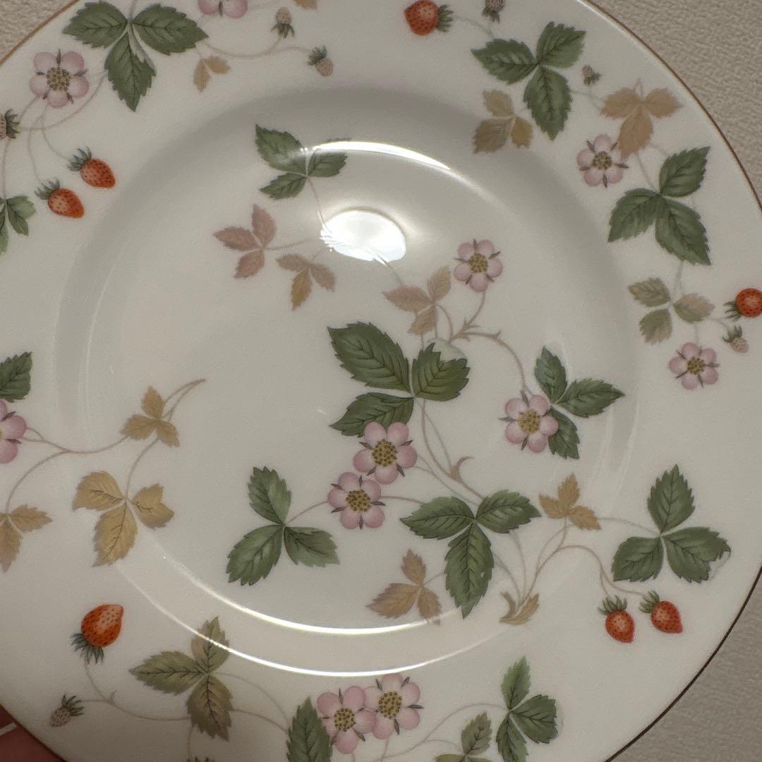 ウェッジウッド　ワイルドストロベリー　デザートプレート　17.5cm