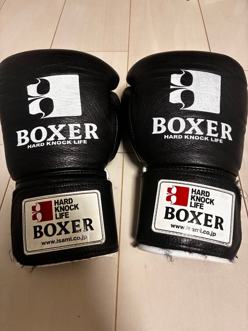 【定価2.8万】ISAMI BOXER 本革グローブ 8oz 黒 JBC Pro Boxing Gloves: from 8oz to 14oz, Velcro or Laces