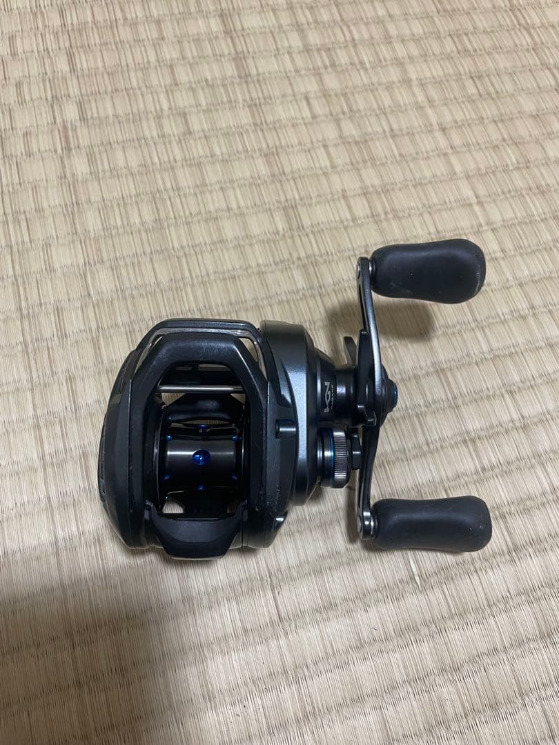 シマノslx mglノーマル右巻き シマノ SLX MGL 70XG 右 (リール) 価格比較 - 価格.com