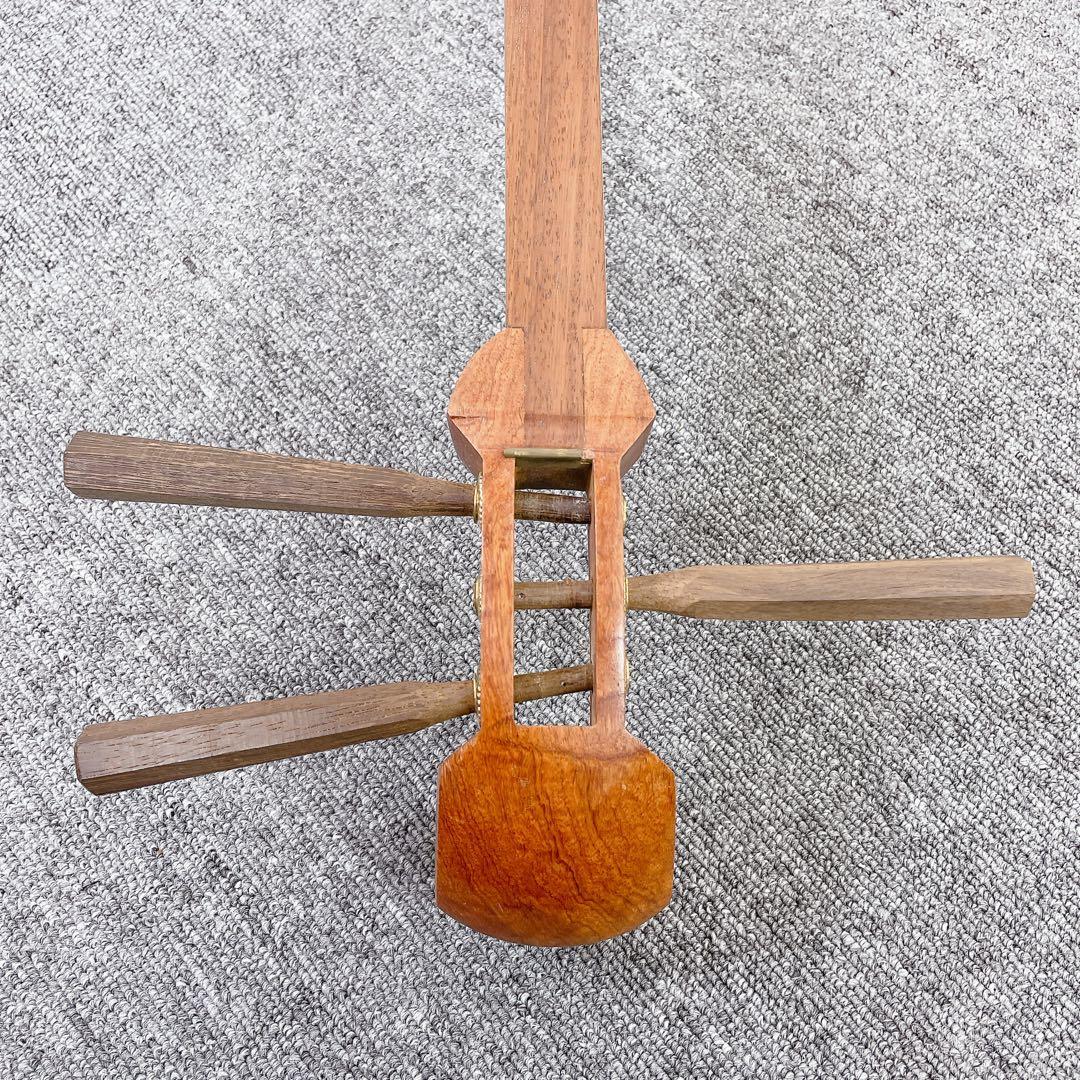 三味線 花梨 延棹 丸打胴 中棹 角胸 正寸 人工皮