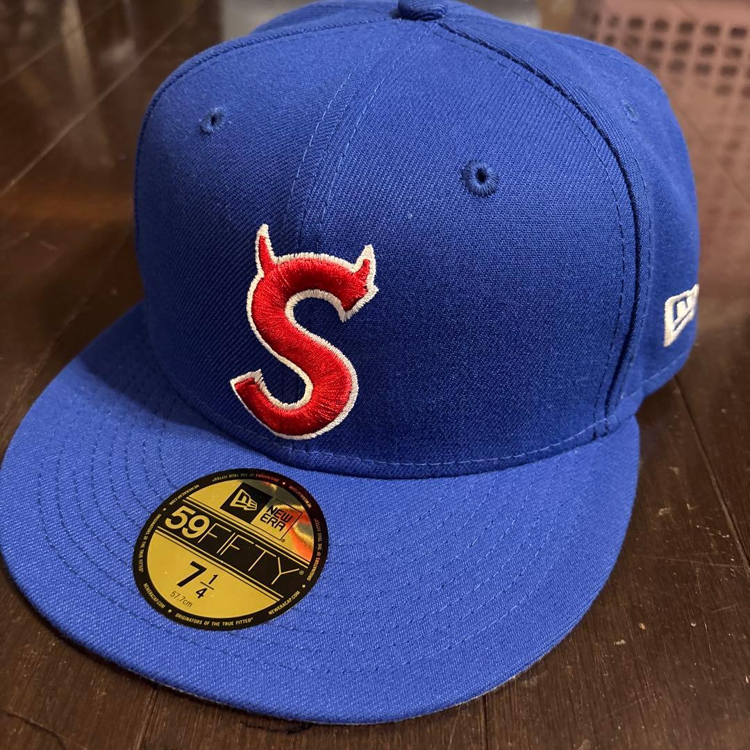 美品Supreme S Logo New Era sロゴ ツノ キャップ - メルカリ
