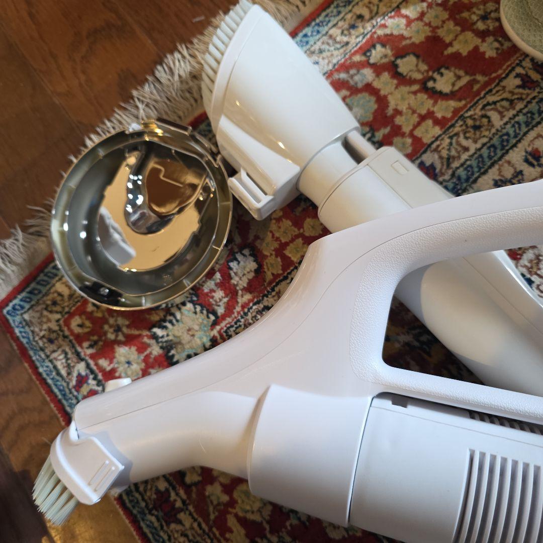 東芝クリーナー VC-S610X (w)2024製本体とホース