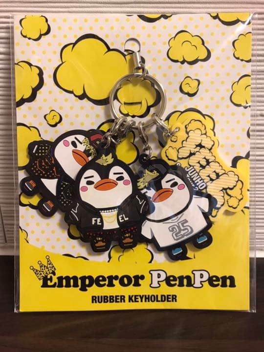 2PMジュノ ペンペン ラバーキーホルダー - メルカリ