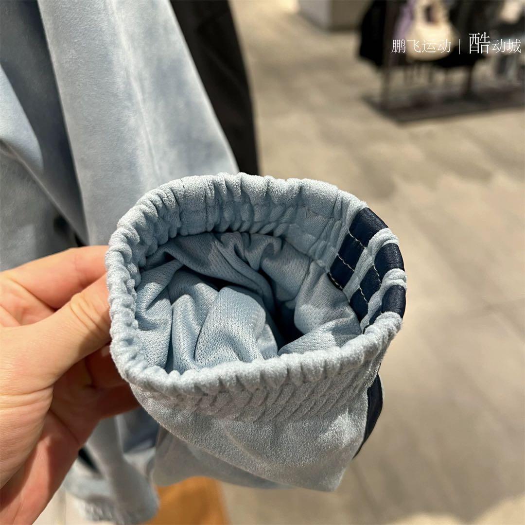 アディダス 中国限定 蛇年トラックジャケット ライトブルーM - メルカリ