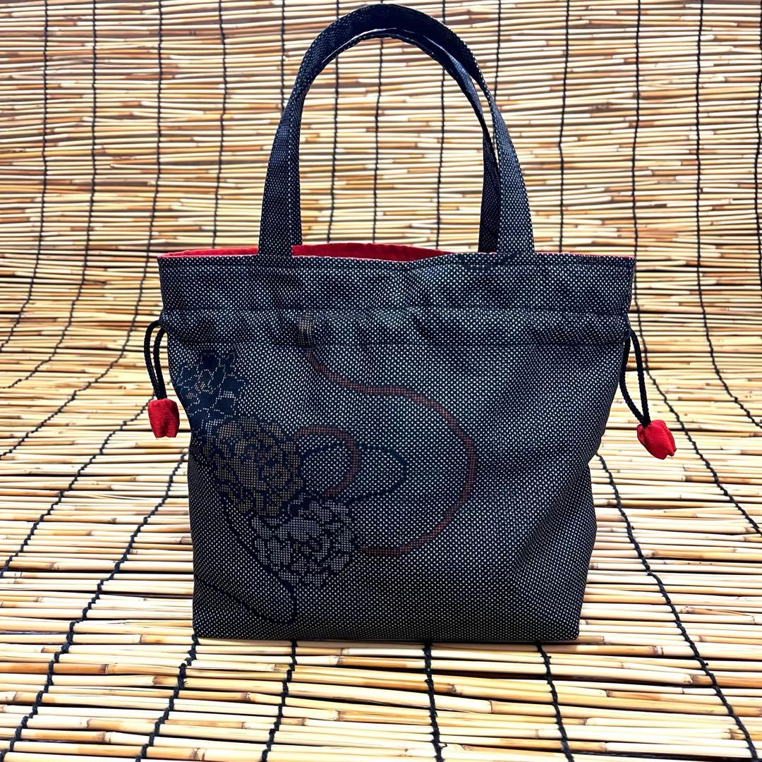 大島紬リメイク＊手作りおしゃれ日傘とお揃い巾着トート＊グレー系 花柄