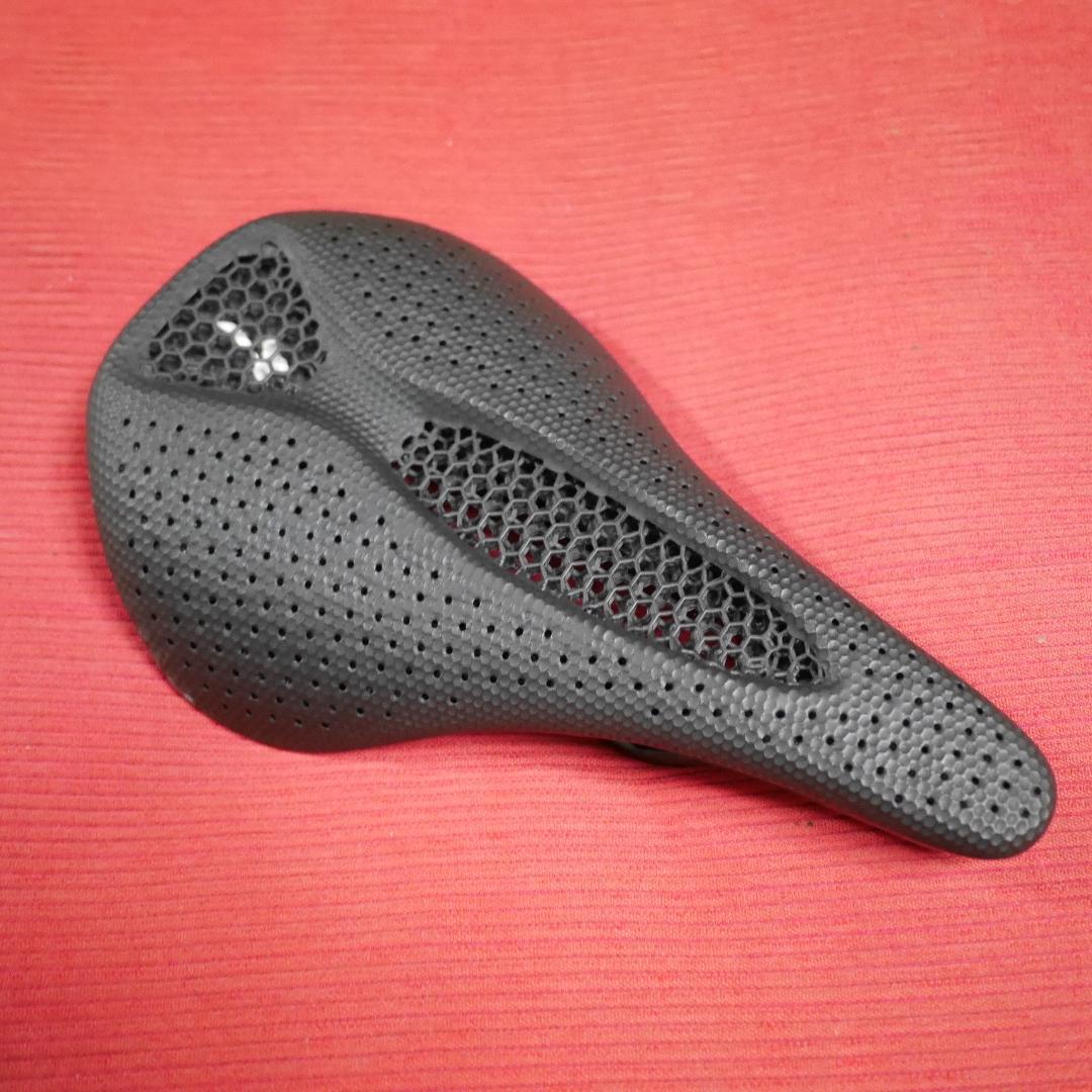 スペシャライズド POWER PRO MIRROR ミラーサドル 143mm