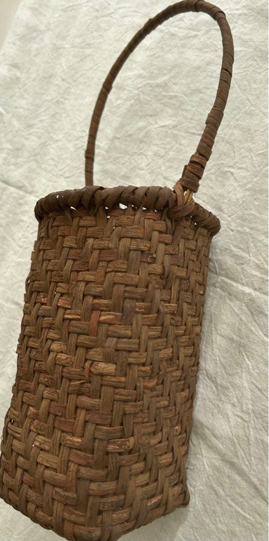 お正月にどうですか？山ぶどうの蔓篭あけび菅原匠　くるみの木雅姫