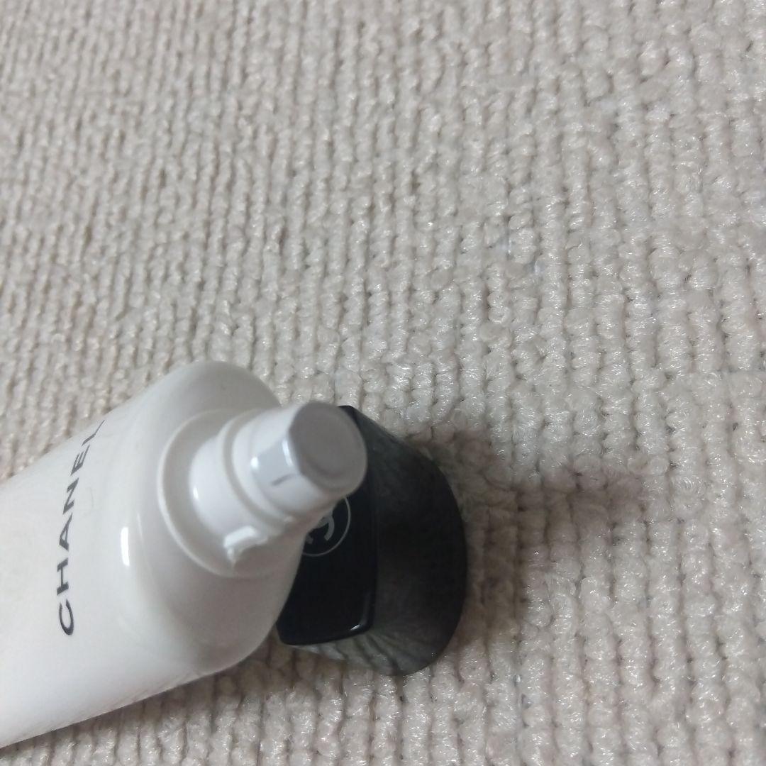 シャネル CCクリーム N 日やけ止め乳液 10ベージュ 未使用品