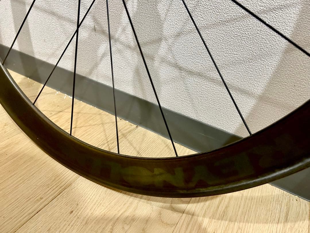 ◇レイノルズCarbonホイール後輪◇重量0.84kg リムハイト46mm10s