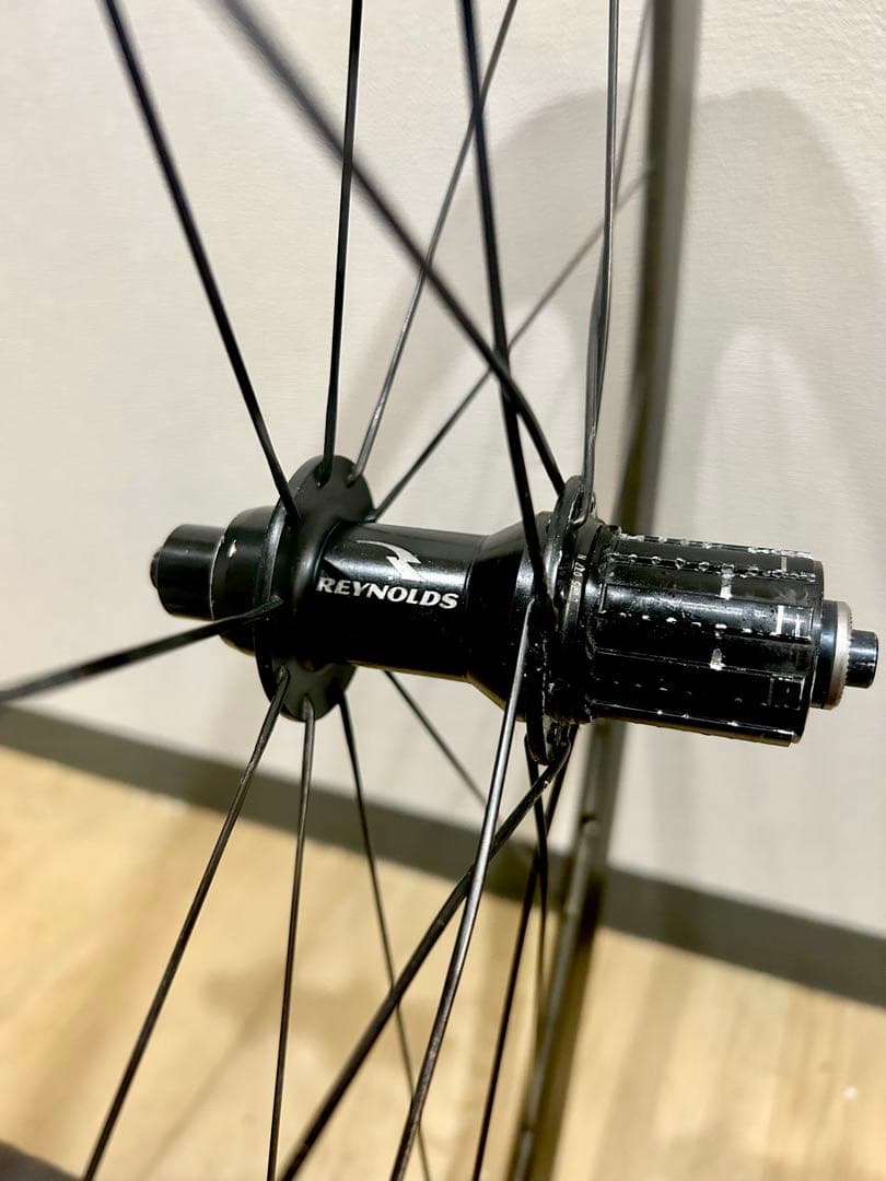 ◇レイノルズCarbonホイール後輪◇重量0.84kg リムハイト46mm10s