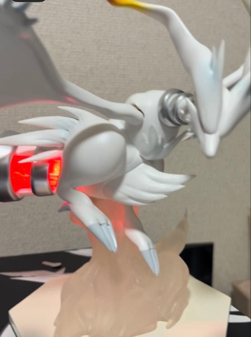 ポケモンスケールワールド レシラム フィギュア ホワイト - メルカリ