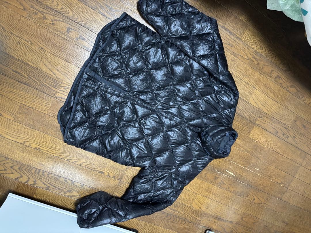 モンベルダウンパンツ、ダウンジャケットサイズL、発送は60サイズです