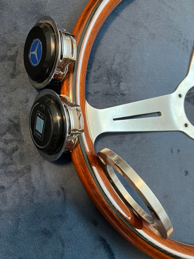 ナルディNARDI wood handle イタリア製 ボス2種類 メルセデス含 - メルカリ