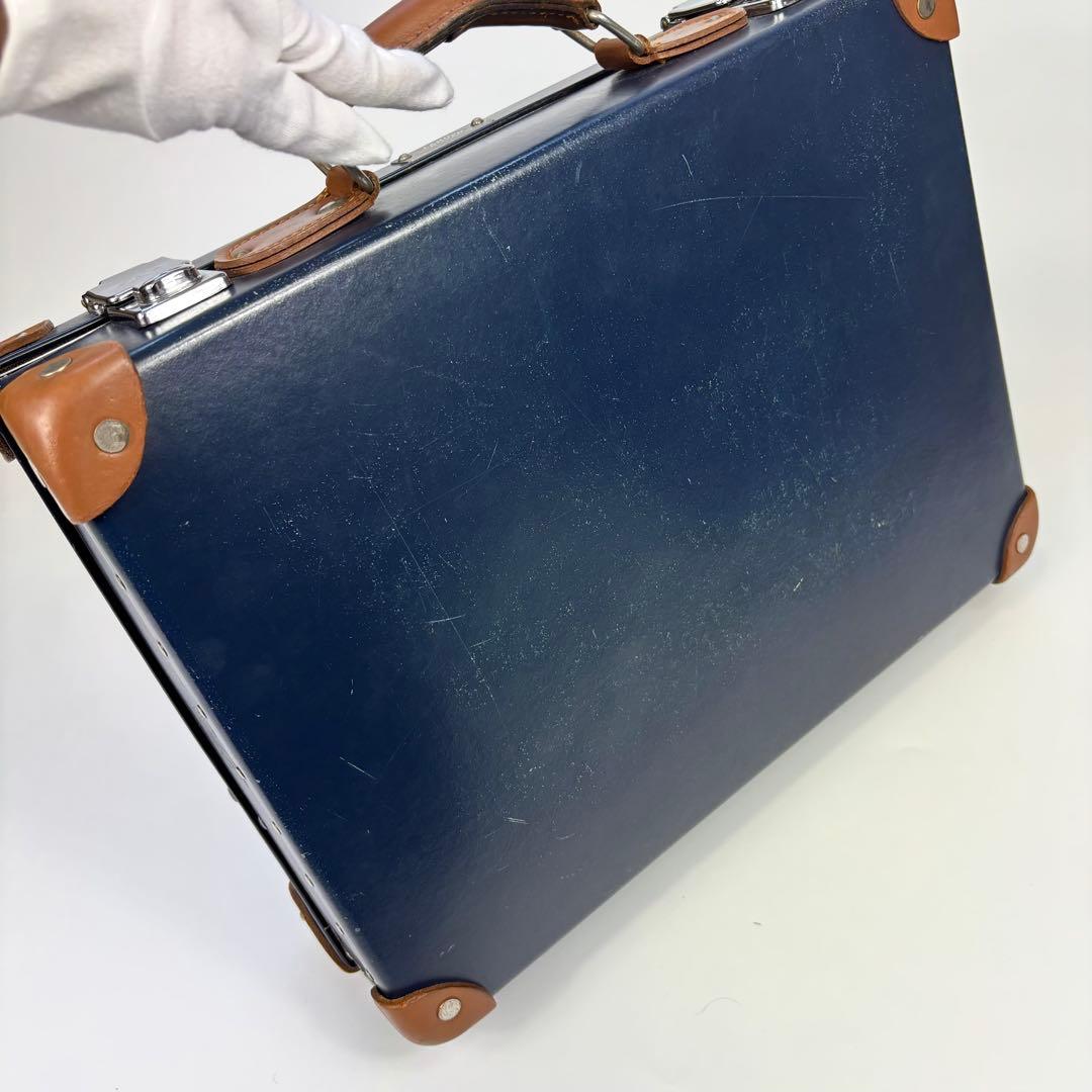 日本数量限定】グローブトロッター ランドローバー コラボ スリム