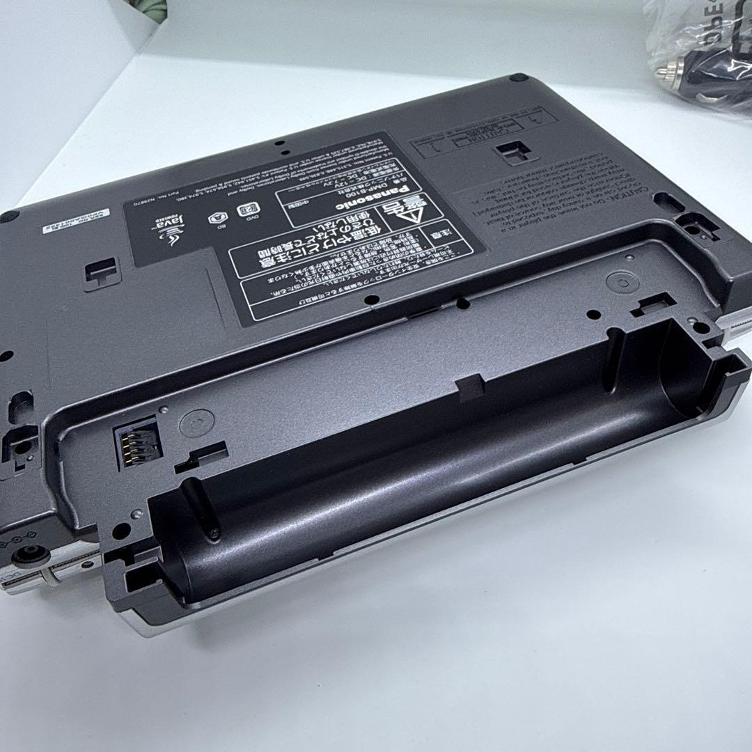 中古)DMP-B100 6.9inchi ポータブルブルーレイディスクプレイヤー