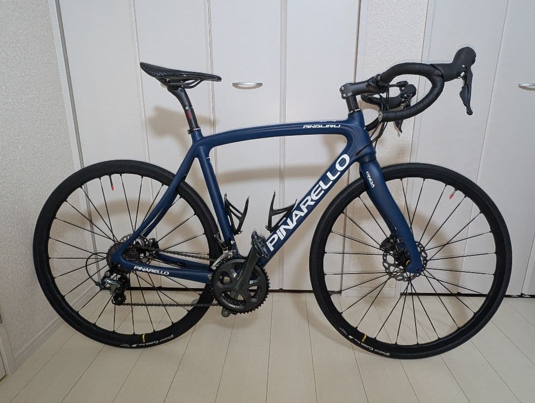 PINARELLO ANGLIRU ピナレロ アングリル カーボンディスク ANGLIRU DISK | ピナレロジャパン オフィシャルサイト