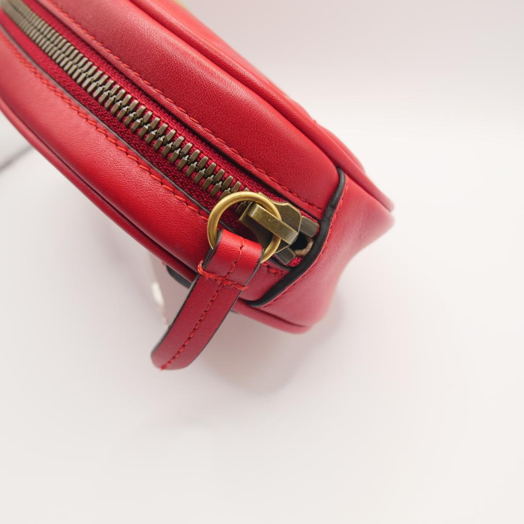 美品 GUCCI ウエストバッグ レザー レッド GGマーモント ボディバッグ