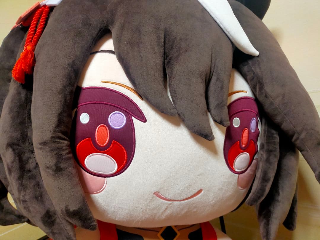 どきゅーと キタサンブラック 超特大 ぬいぐるみ - メルカリ