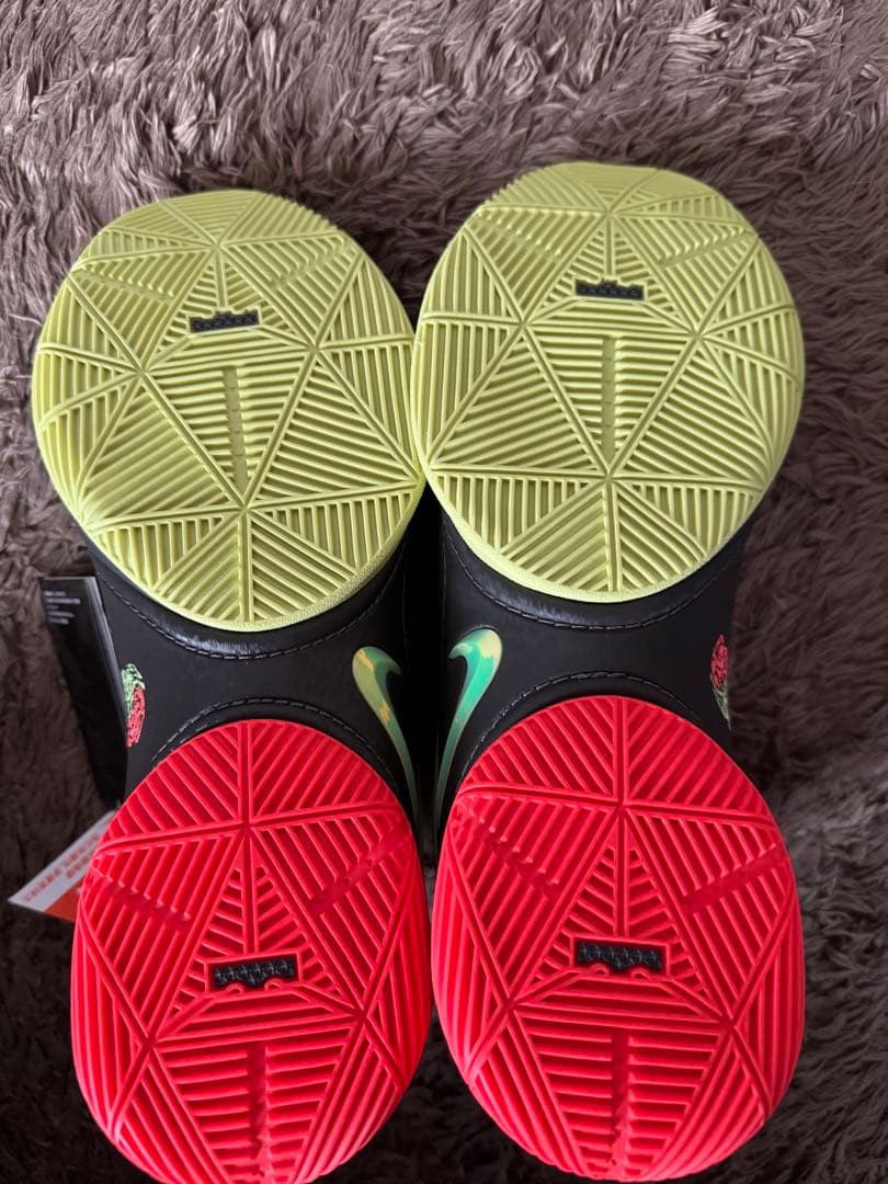 シューズ(男性用) Nike LeBron 22 \"Crown Jewel\" 27.5cm