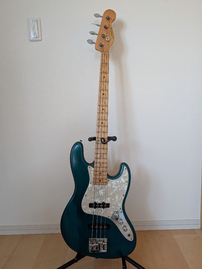 bacchus エレキベース 青緑 GLAY JIROモデル - メルカリ