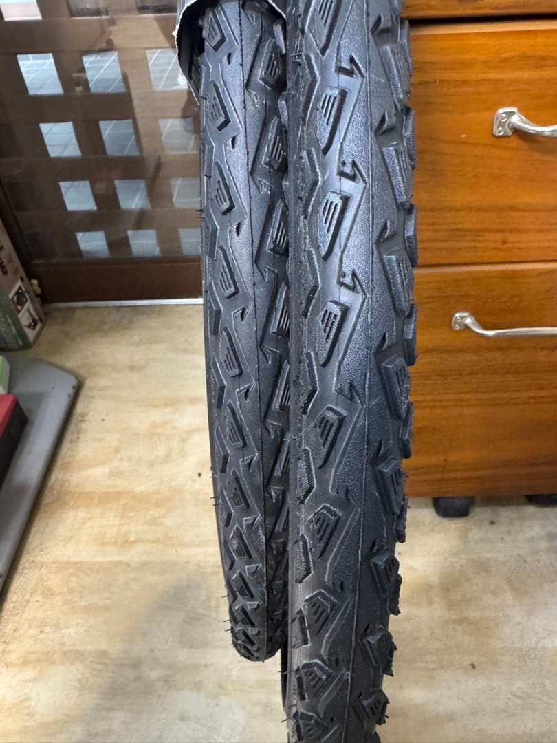 シュワルベ ランドクルーザー 700✖︎40C