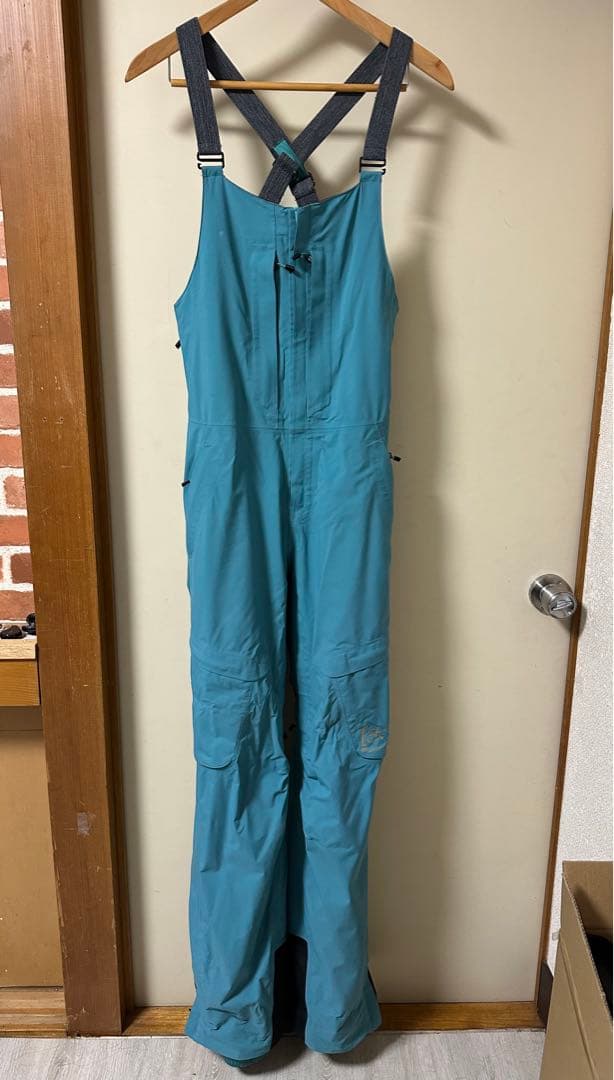 Burton 【ak】スノーボードウェア　レディースSサイズ　ビブパンツ　水色 BURTON ［ak] コレクション『 Women's Burton ［ak] Kimmy GORE-TEX 3L