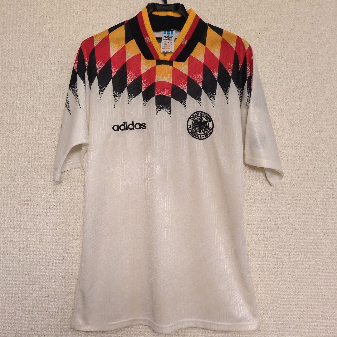 ドイツ代表 1994 ホーム アメリカワールドカップモデル 正規品ドイツMサイズ 94年アメリカW杯からインスピレーション…ドイツ代表、クラシカルな新